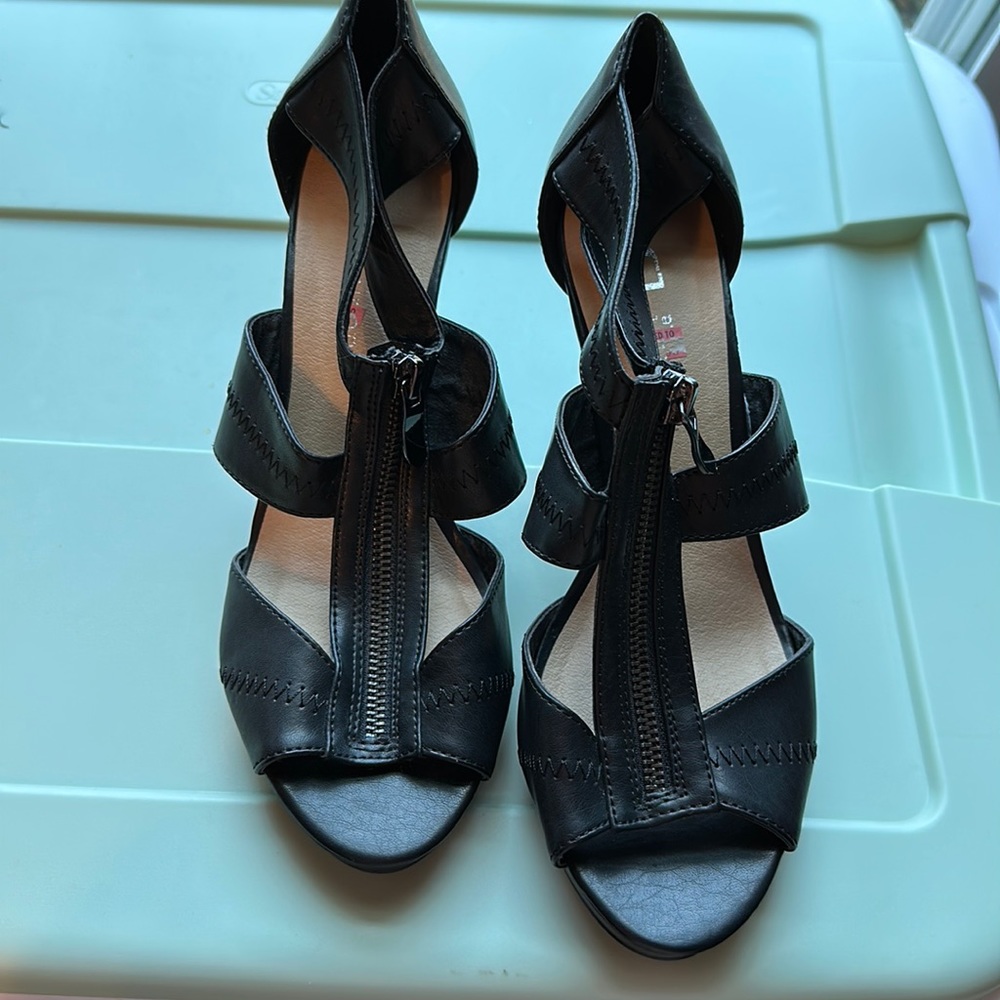 Chinese Laundry Heels